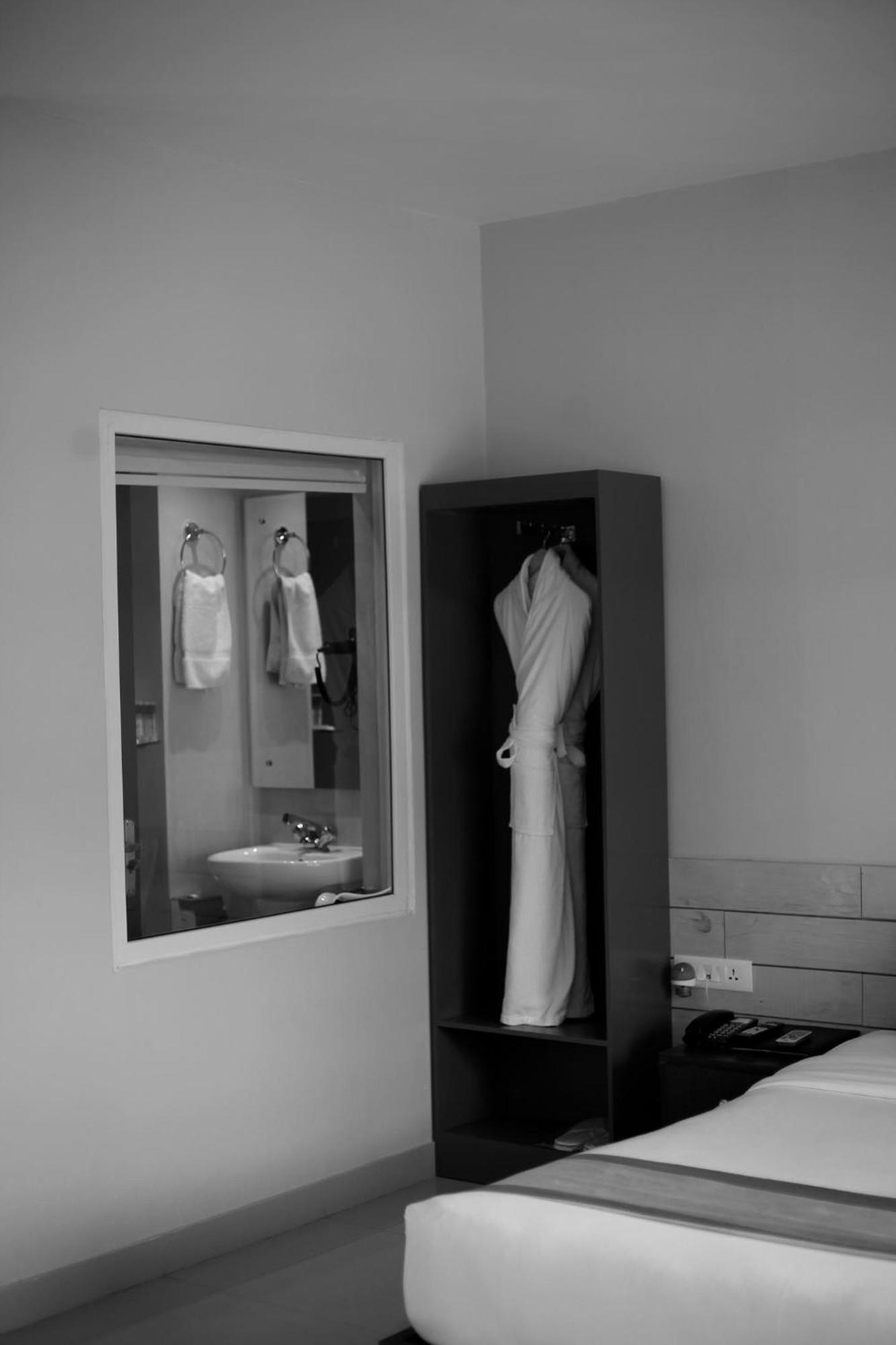 Hotel Swapna Bagh- Your Place 博卡拉 外观 照片