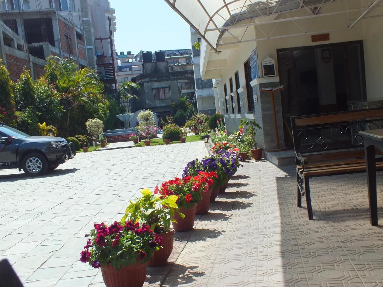 Hotel Swapna Bagh- Your Place 博卡拉 外观 照片